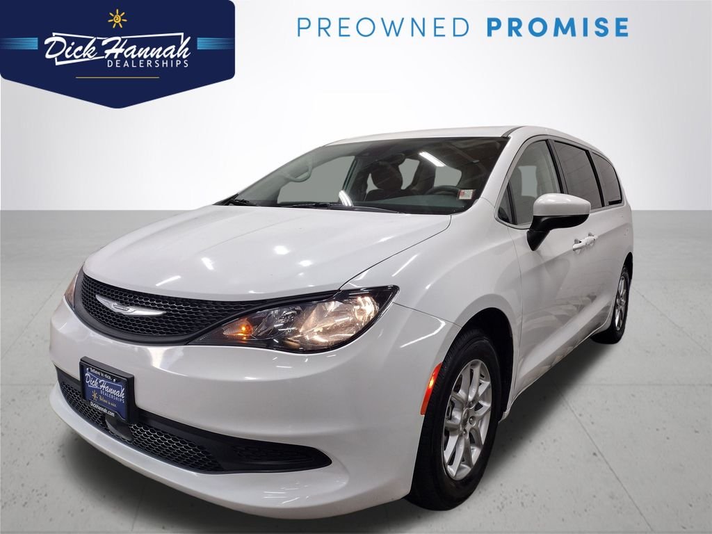 2023 Chrysler Voyager LX