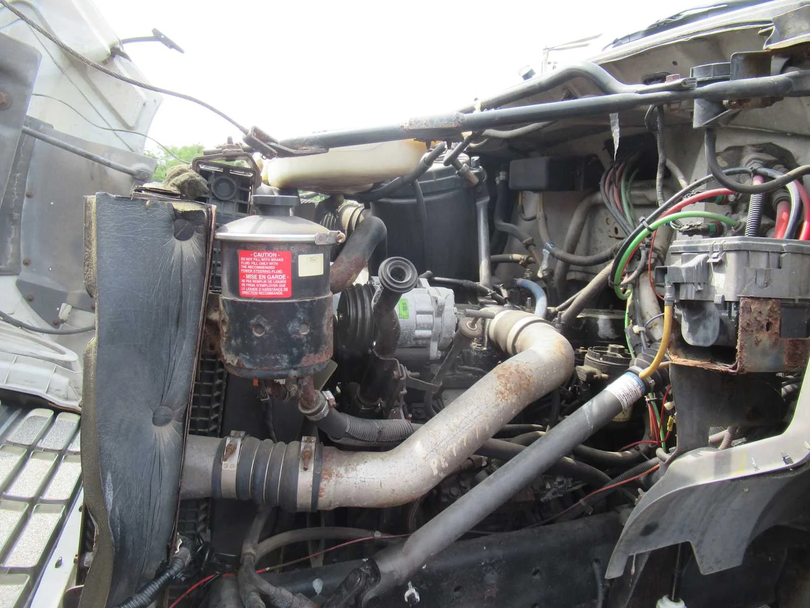 Used 2003 Oxford White Ford XL image 28