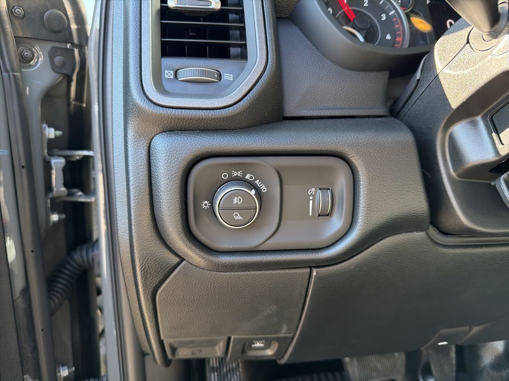 New 2026 Ceramic Gray Clearcoat RAM Tradesman image 18