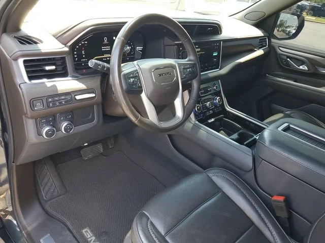 Used 2022 Hunter Metallic GMC Denali image 6
