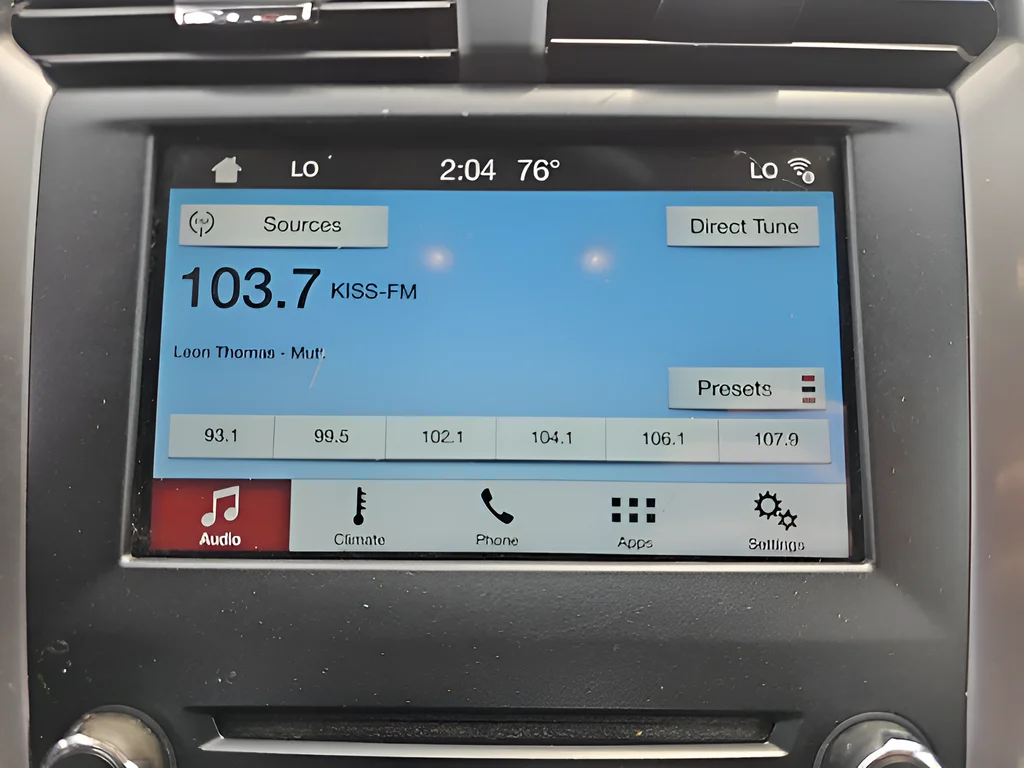 Used 2018 Black Ford SE image 15