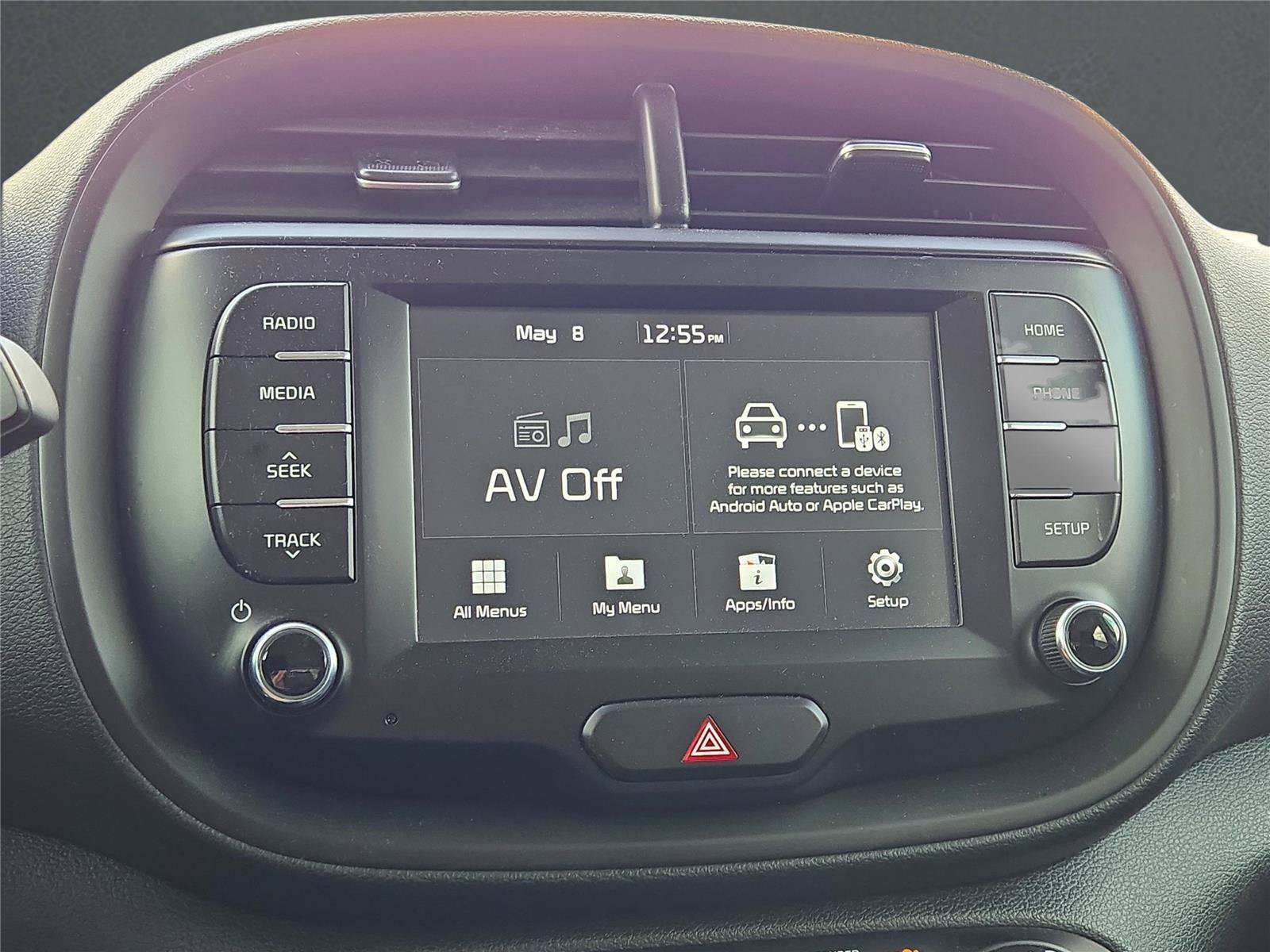 Used 2020 White Kia S image 24