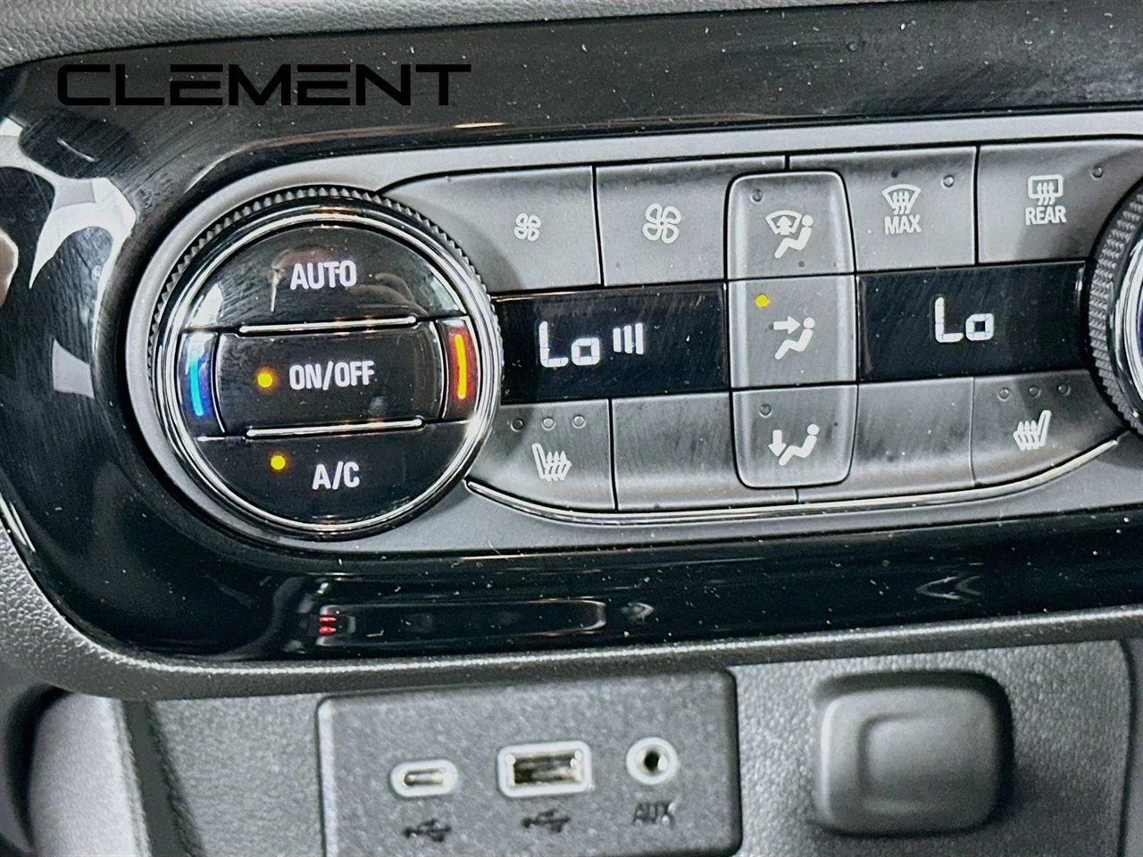 Certified Used 2023 Ebony Twilight Metallic Buick Select image 23