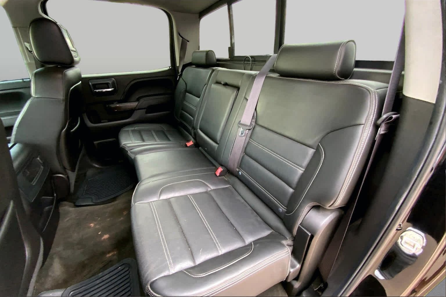 Used 2015 Onyx Black GMC Denali image 20