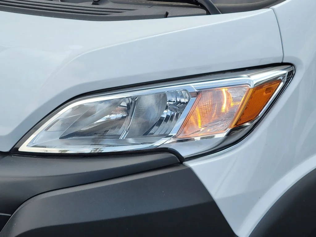 New 2026 Bright White Clearcoat RAM High Roof image 19