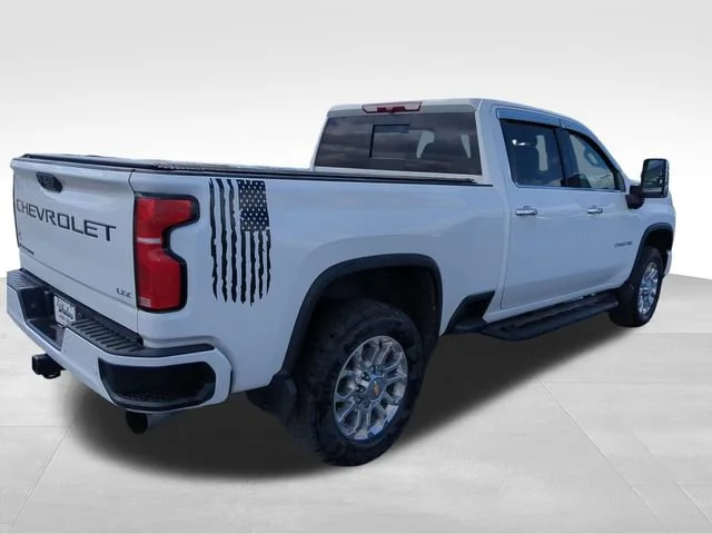 Used 2024 Summit White Chevrolet LTZ image 6