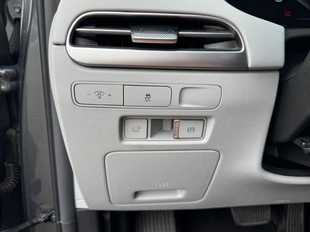 Used 2024 Gray Hyundai SEL image 23
