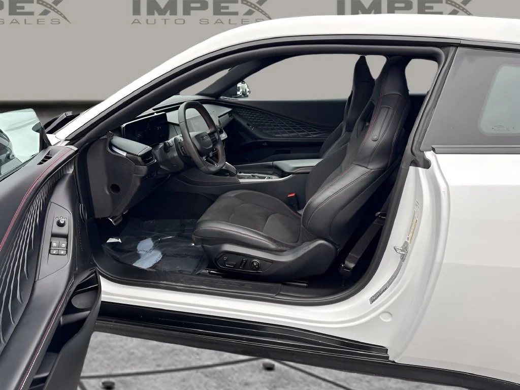 Used 2024 White Dodge R/T Scat Pack image 9