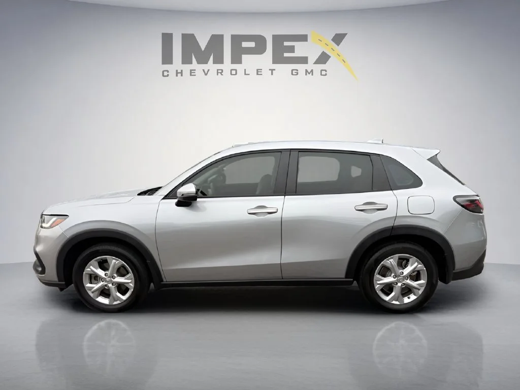 Used 2025 Silver Honda LX image 2