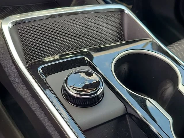 New 2026 Summit White Chevrolet LT image 26