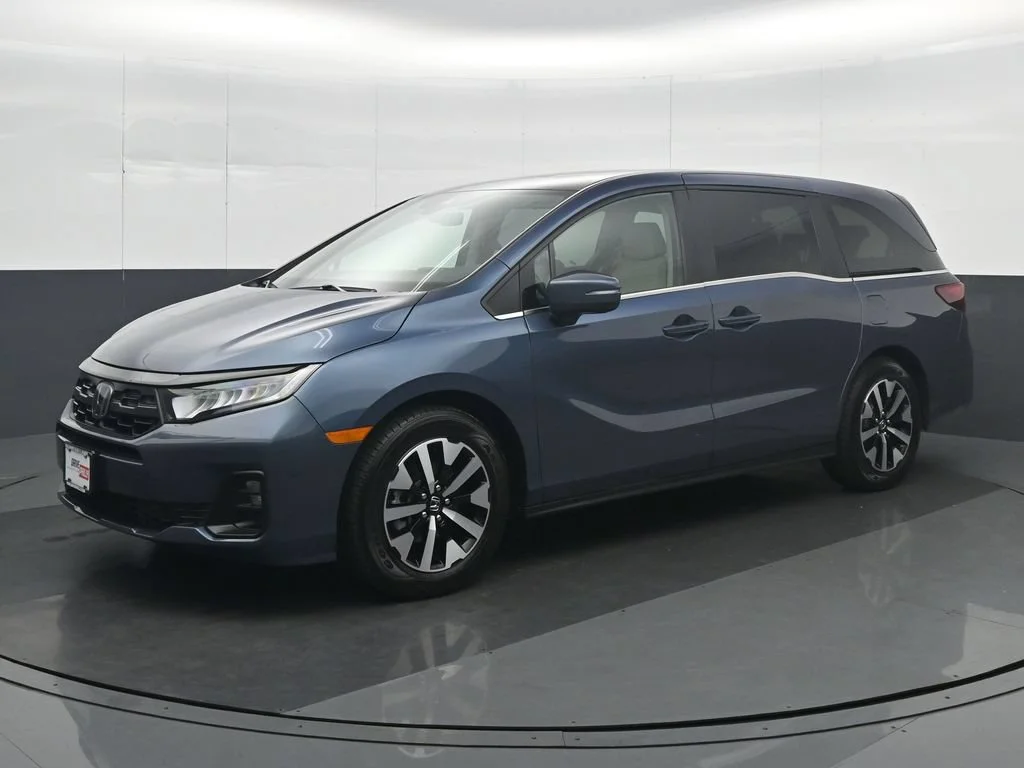 Used 2025 Black Honda EX-L image 2