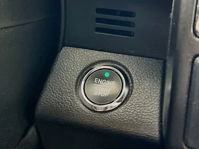 Used 2021 Blue Ford Limited image 16