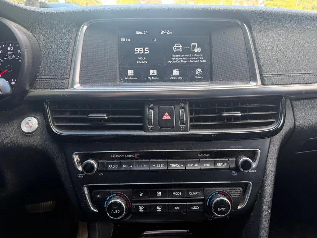 Used 2018 Sparkling Silver Kia EX image 17