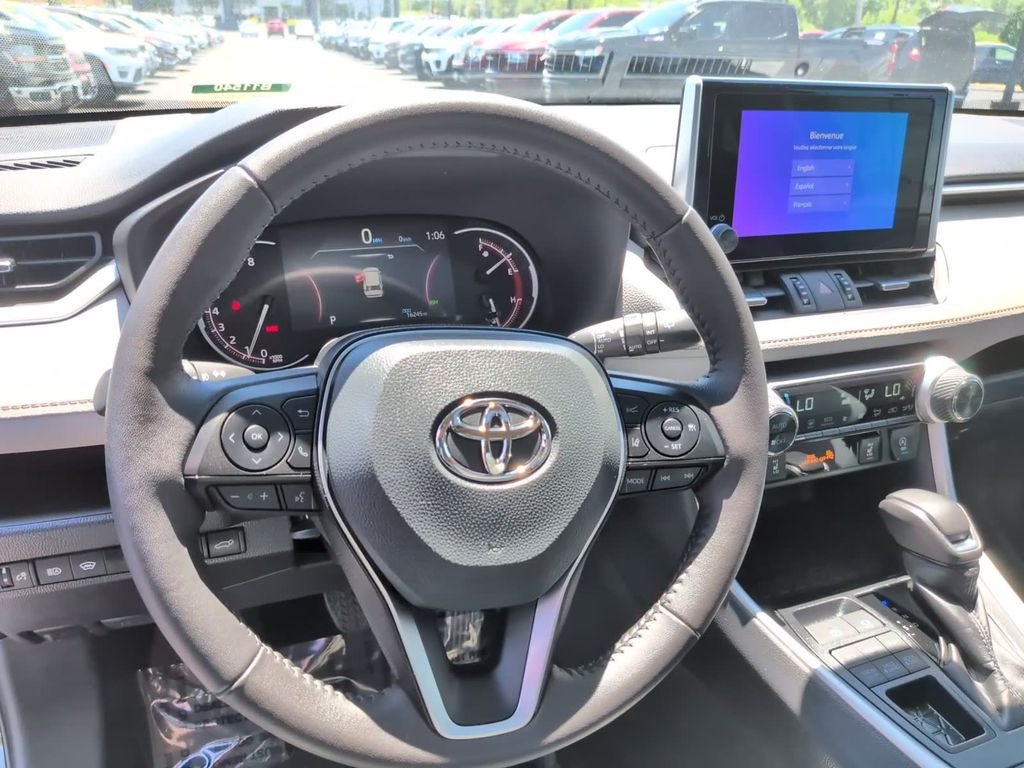 Used 2025 Black Toyota XLE Premium image 27