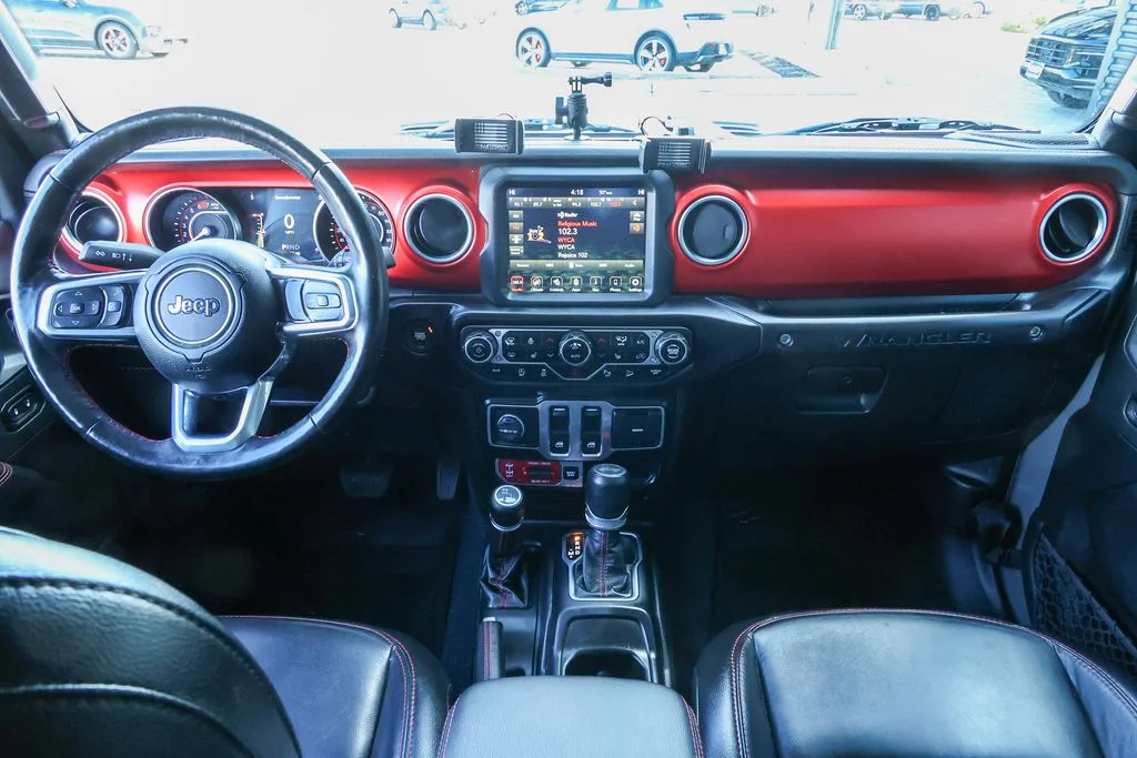 Used 2020 Gray Jeep Rubicon image 30