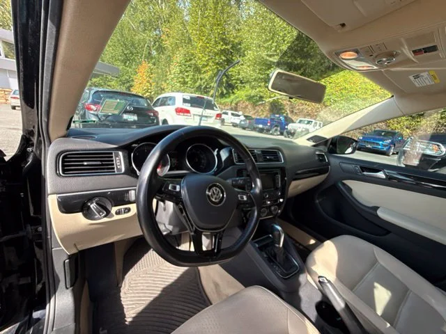 Used 2015 Black Volkswagen 2.0L TDI SEL image 17