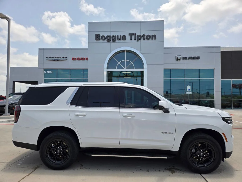 Used 2025 White Chevrolet LS image 2