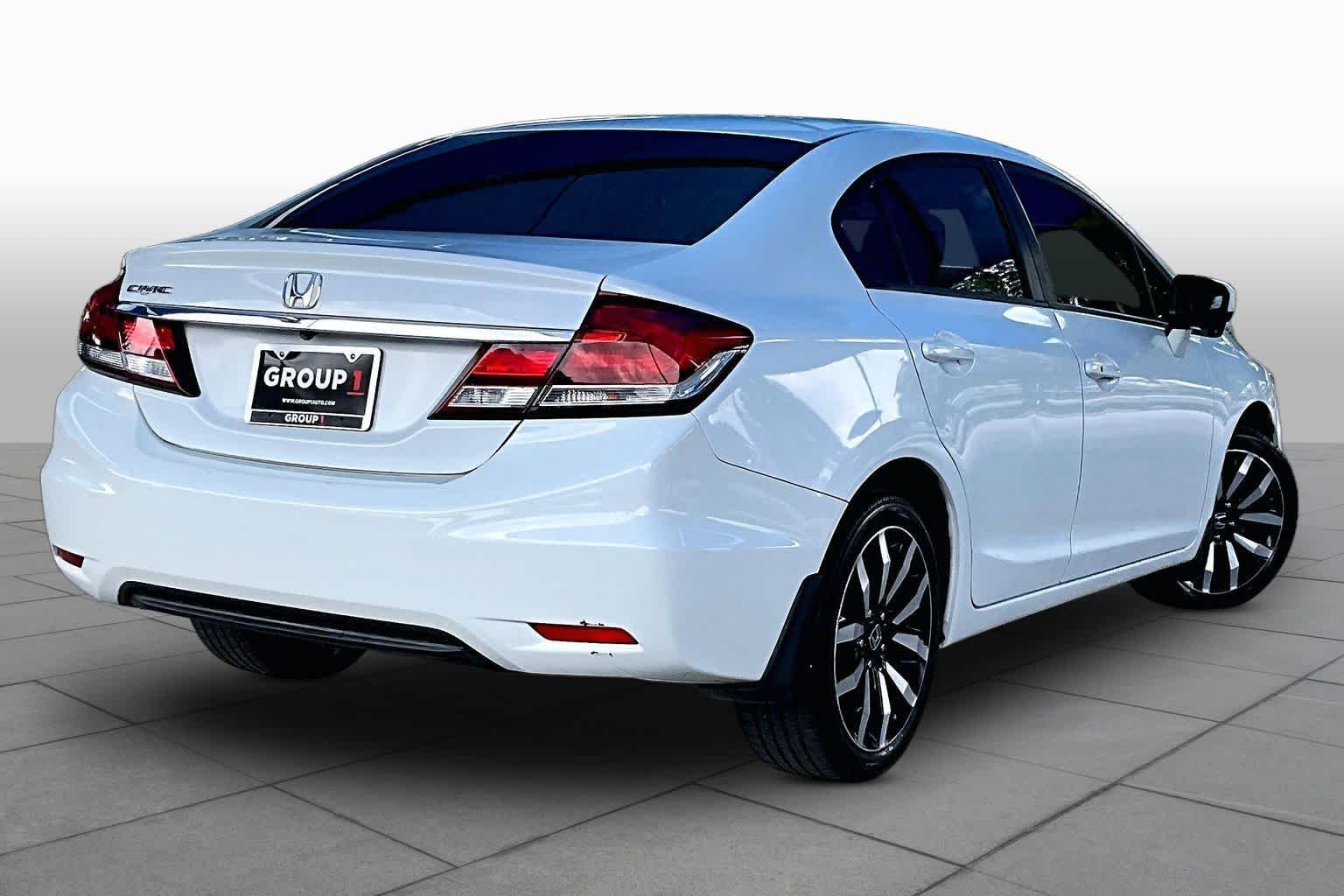 Used 2015 White Orchid Pearl Honda EX-L image 13