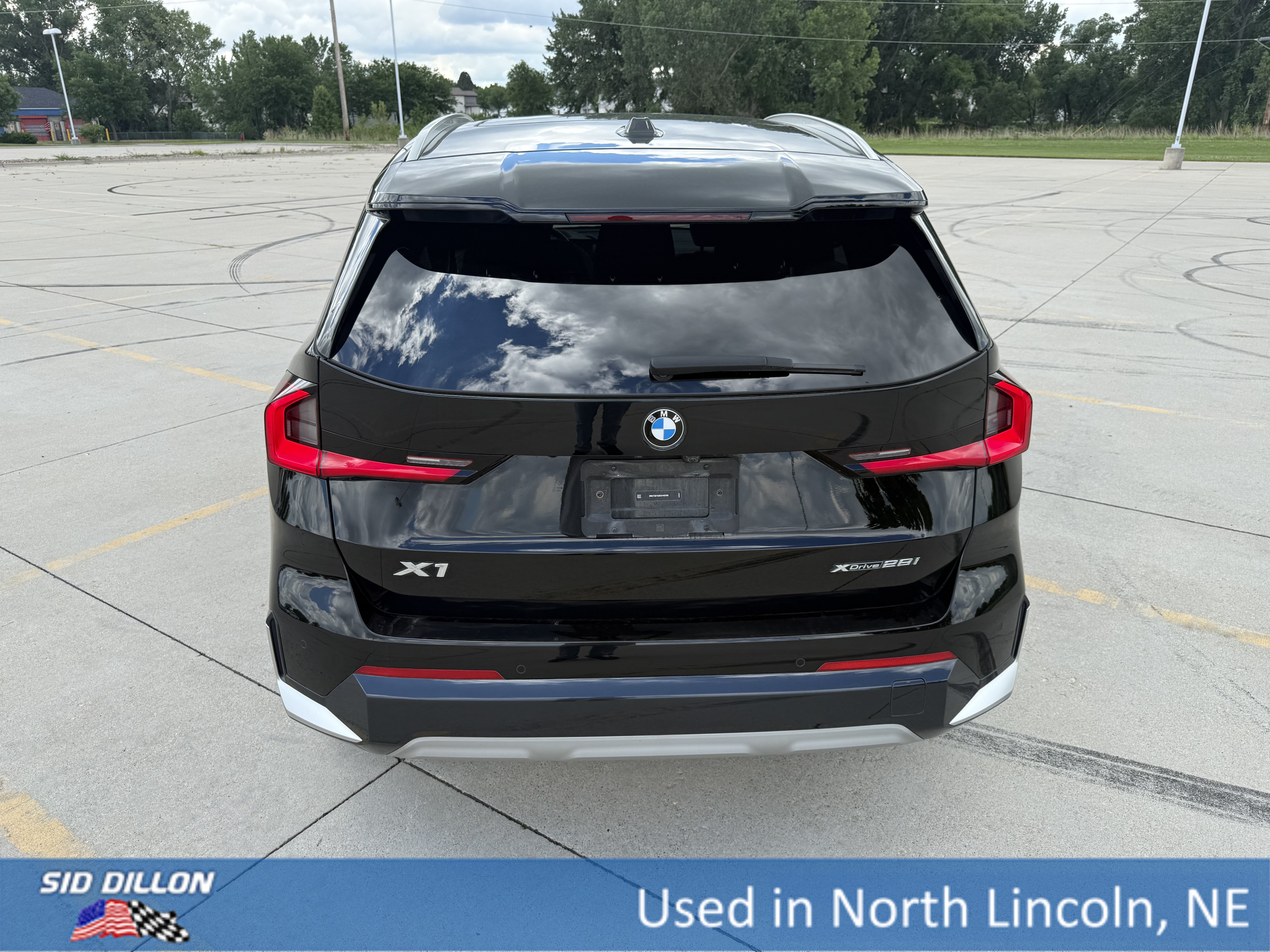 Used 2024 Jet Black BMW xDrive28i image 5