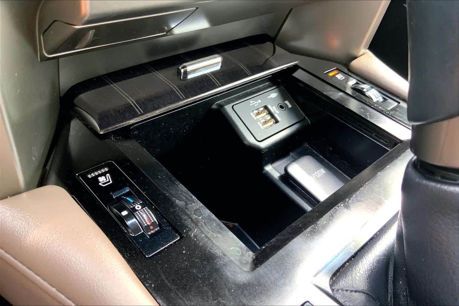 Used 2021 Starfire Pearl Lexus Premium image 34