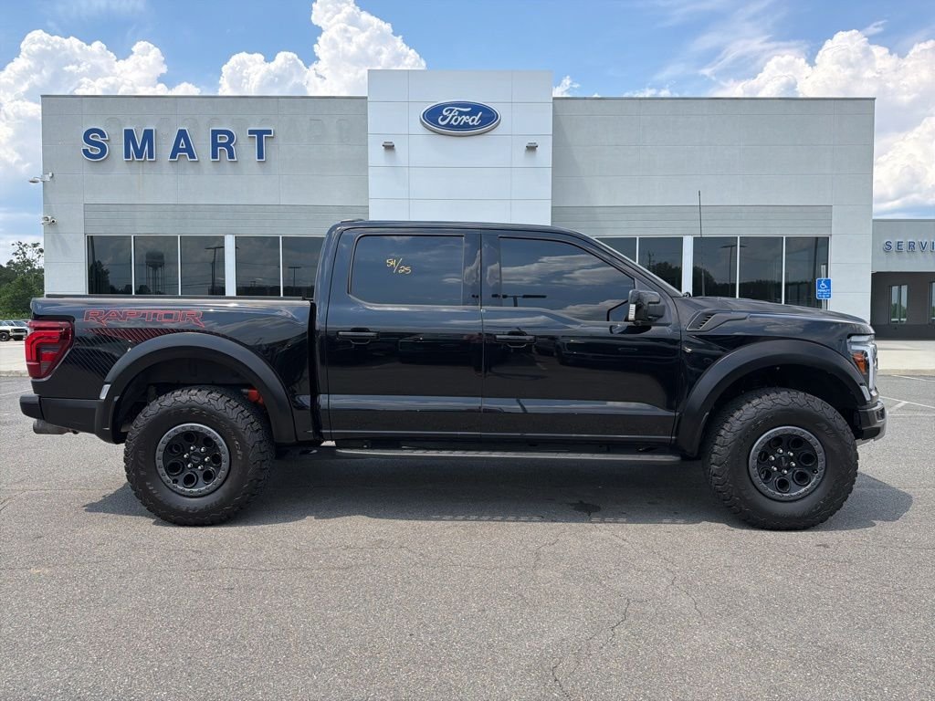 2025 Ford F-150's photo