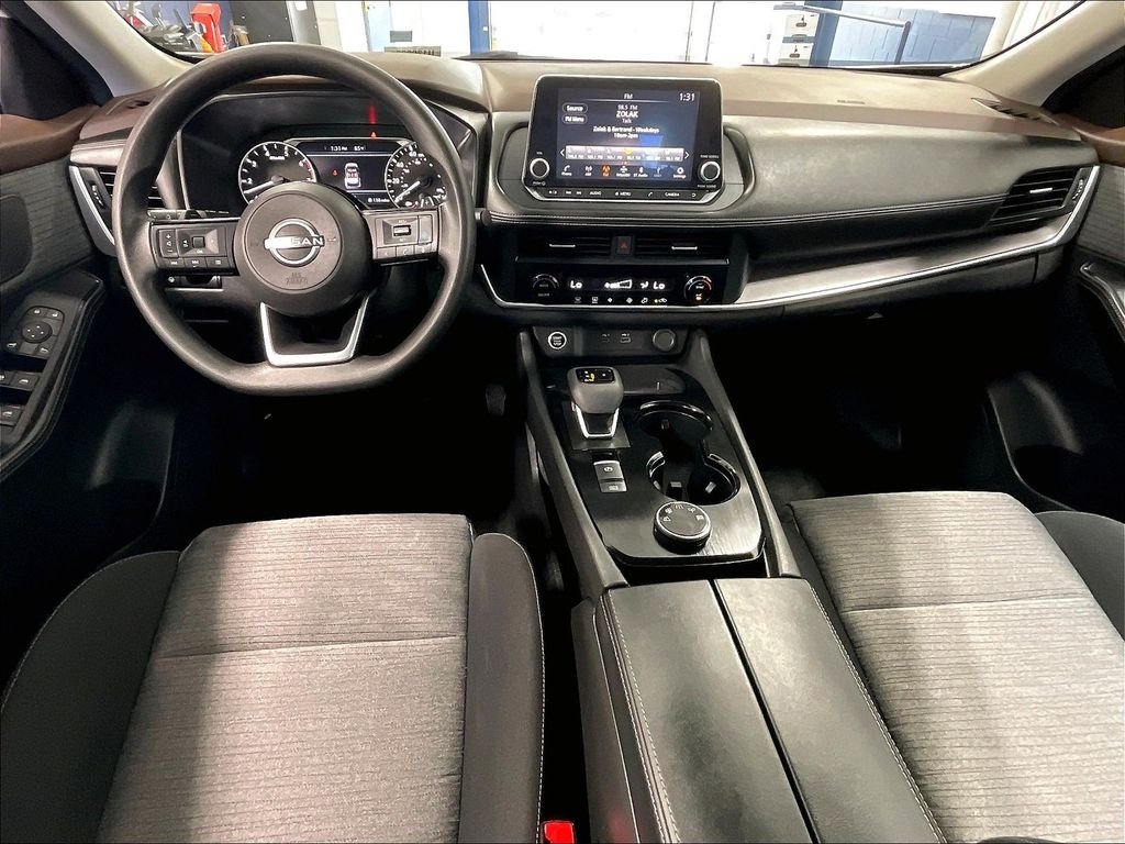 Used 2023 White Nissan SV image 22