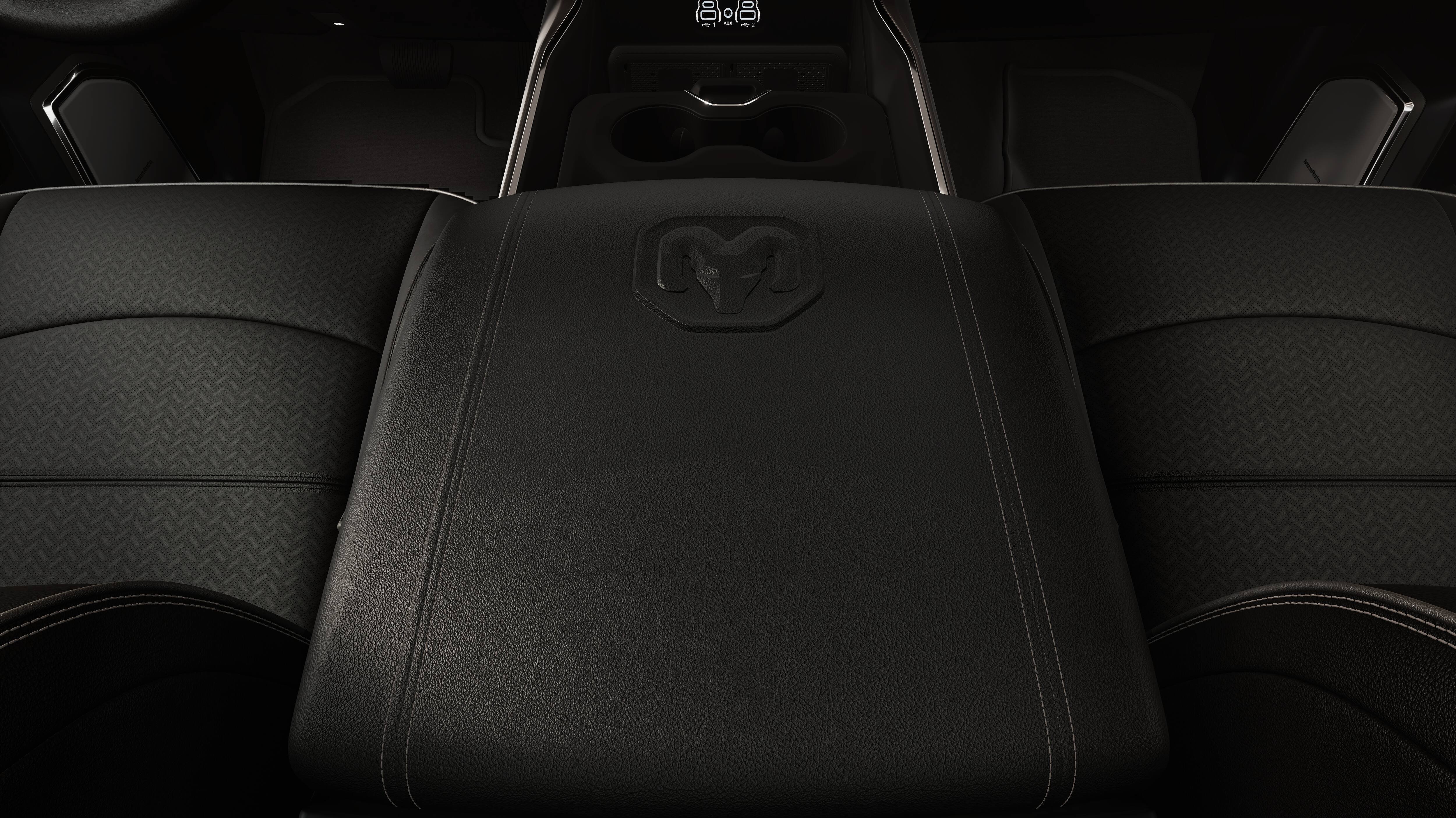 New 2026 Silver-Zynith Exterior Paint RAM LARAMIE image 4