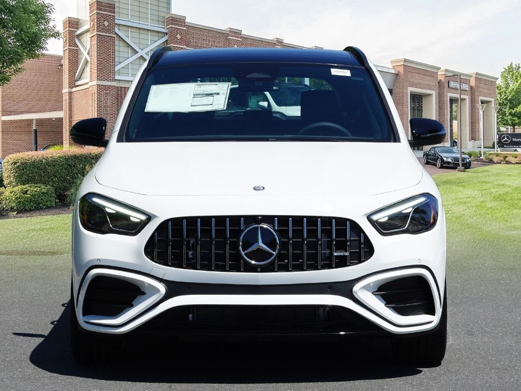 New 2026 Polar White Mercedes-Benz GLA 35 AMG® image 2