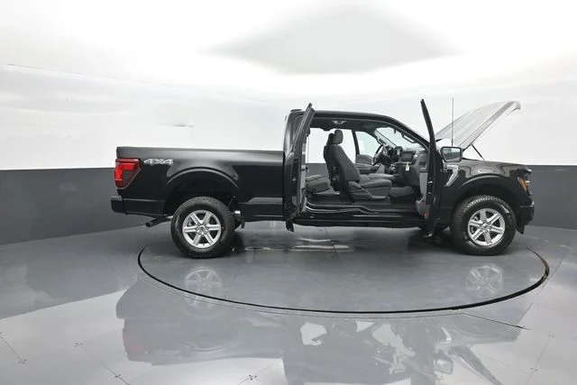 New 2026 Agate Black Metallic Ford XLT image 33