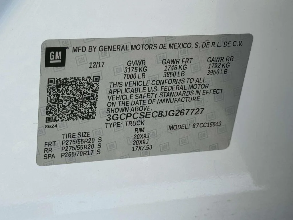 Used 2018 White Chevrolet LTZ image 30