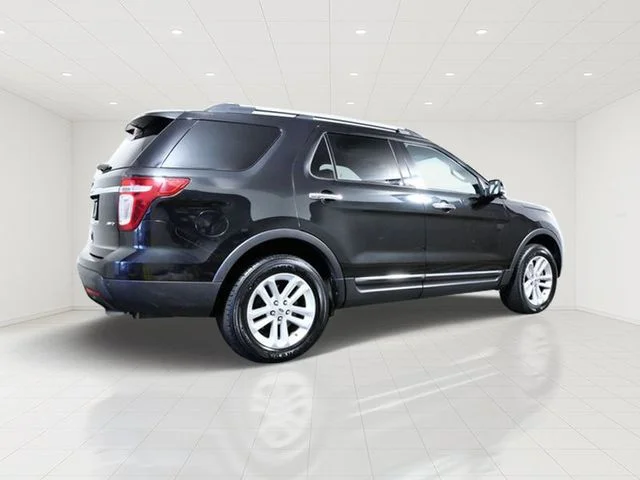 Used 2012 Black Ford XLT image 6