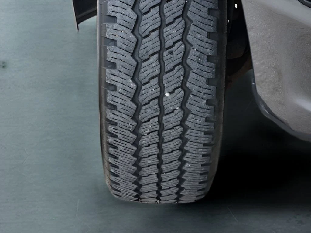 Used 2025 Gray Ford Platinum image 11