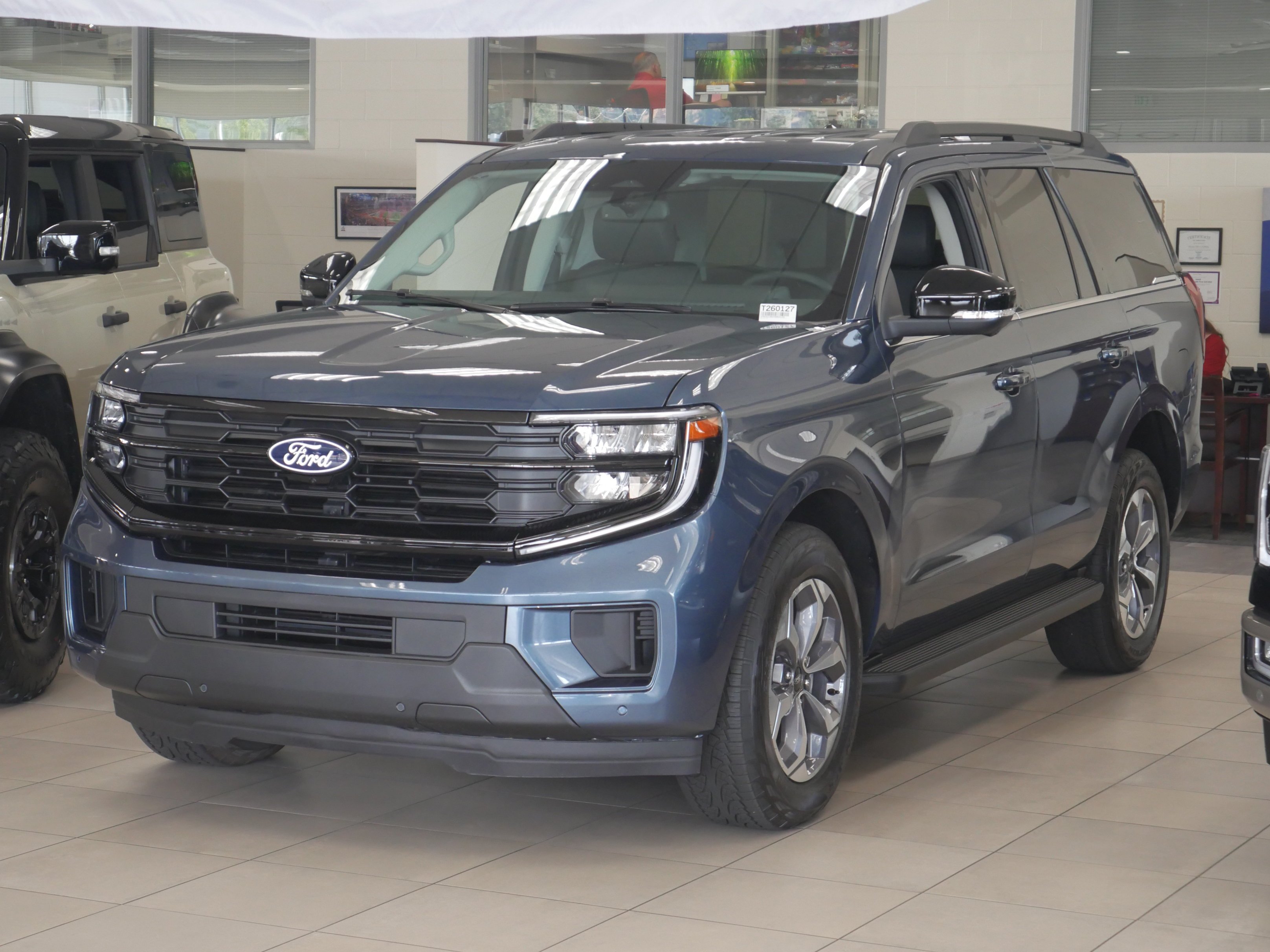 New 2027 Nocturnal Blue Metallic Ford Active image 2
