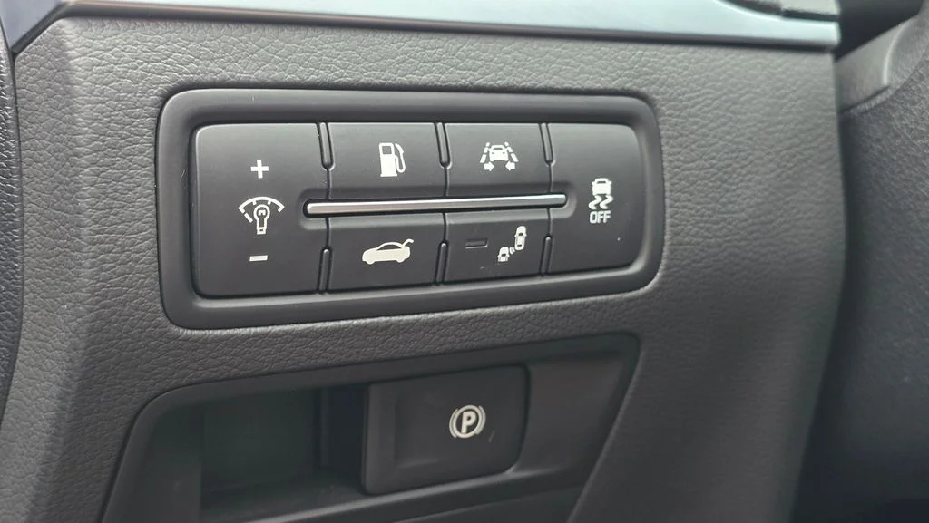 Used 2018 Gray Genesis 3.8 image 25