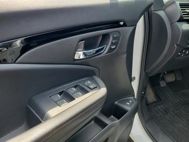 Used 2022 Platinum White Pearl Honda Black Edition image 18