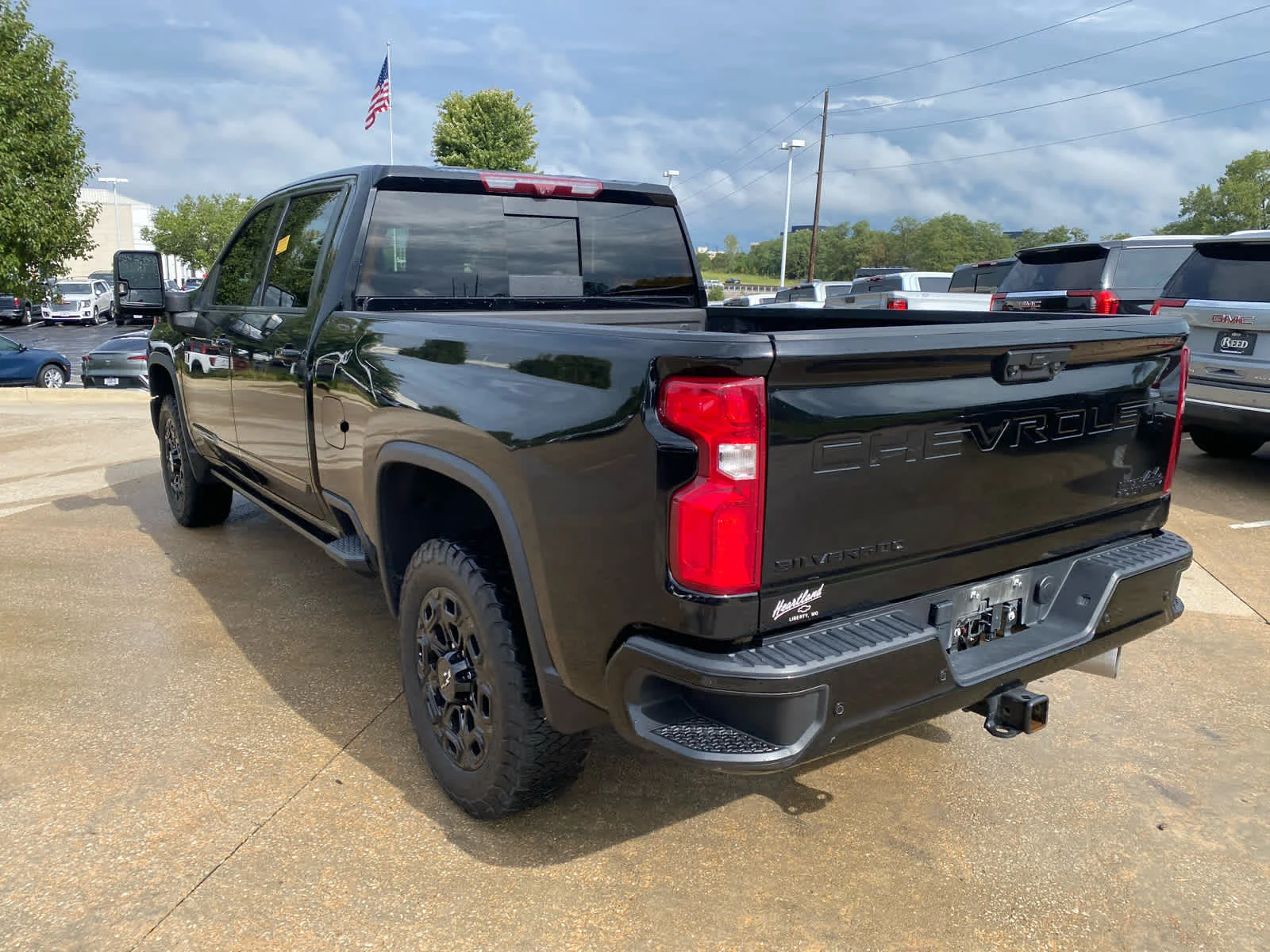Used 2024 Black Chevrolet High Country image 8