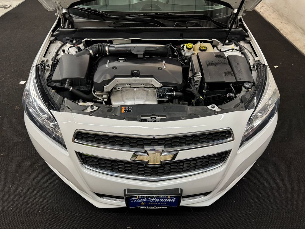 Used 2013 Summit White Chevrolet LT image 10