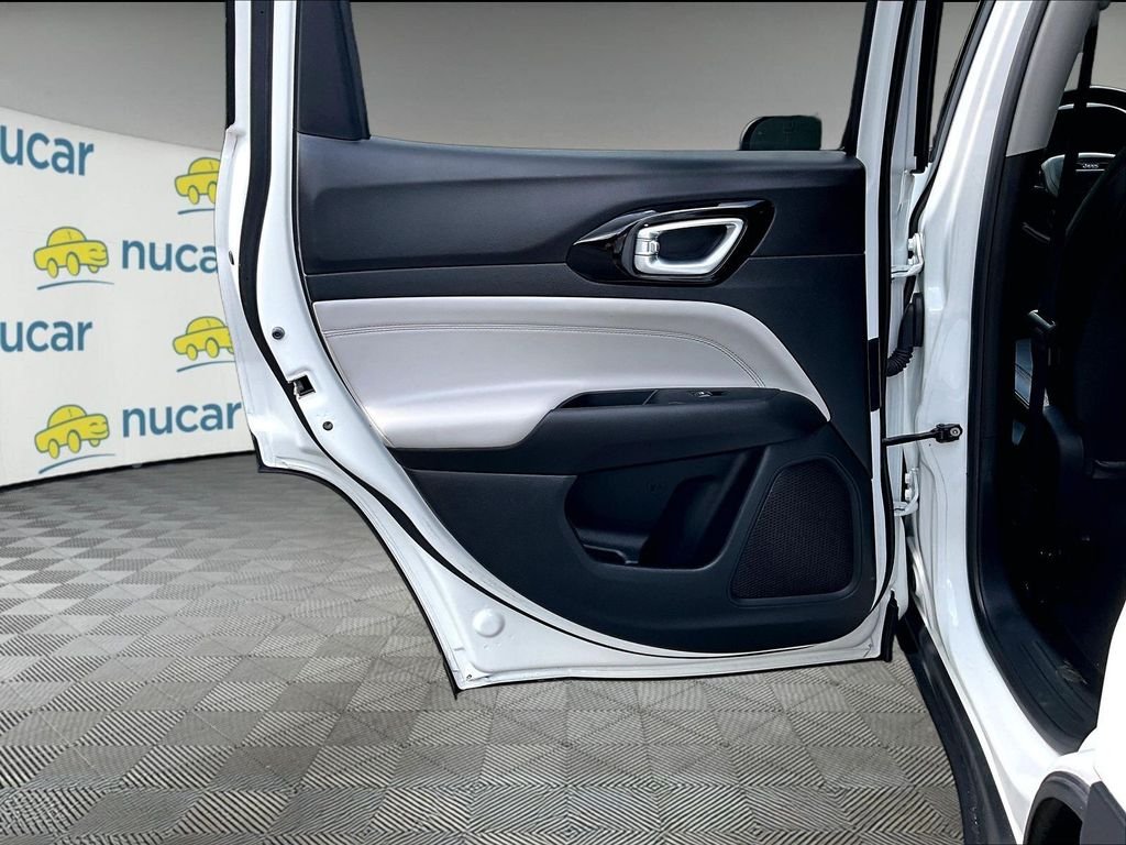 Used 2022 White Jeep Limited image 21