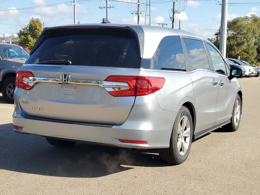 Certified Used 2020 Lunar Silver Metallic Honda EX-L image 3