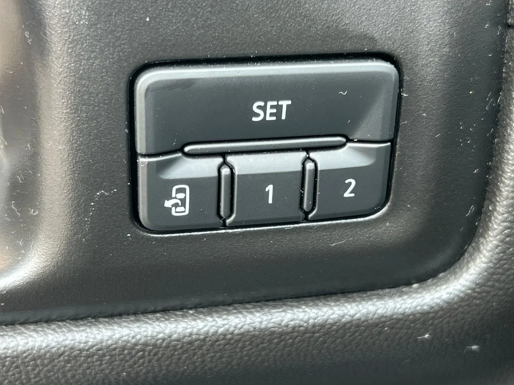Used 2021 Black GMC AT4 image 16