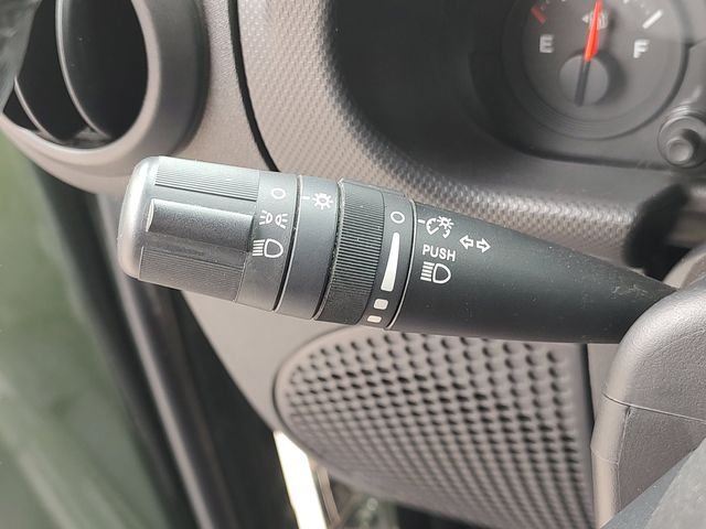 Used 2008 Green Jeep X image 18