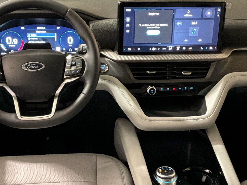 New 2026 Agate Black Metallic Ford Platinum™ image 17