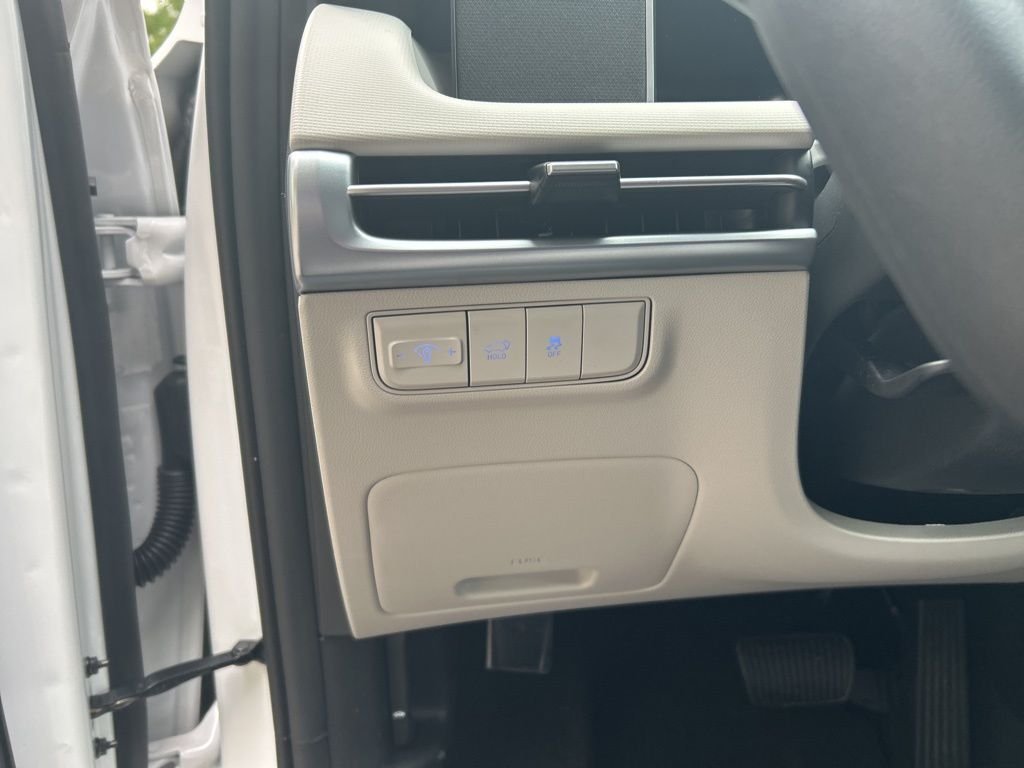 Certified Used 2026 White Hyundai SEL image 25