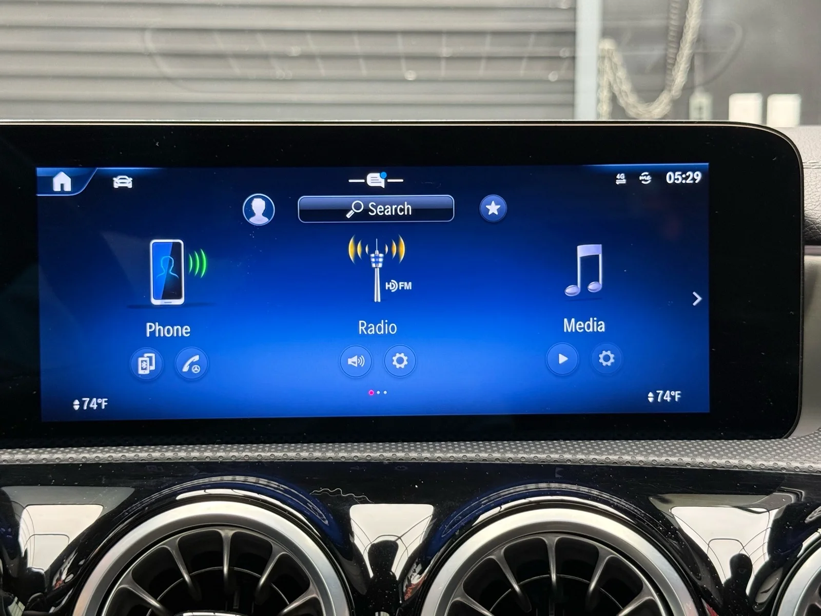 Used 2025 Polar White (149) Mercedes-Benz CLA 250 image 15