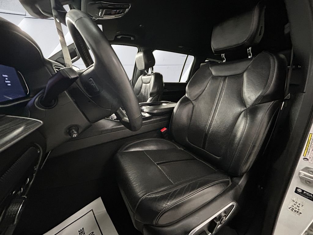 Used 2024 White Jeep Series II image 8
