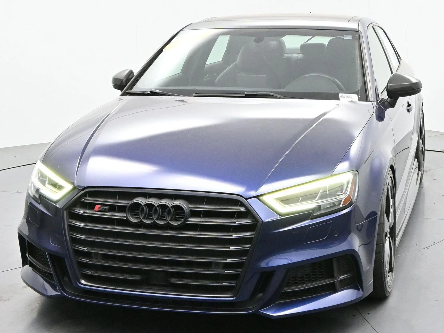 Used 2019 Navarra Blue Metallic Audi Premium Plus image 3