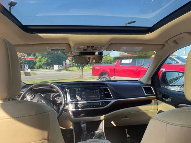 Used 2019 White Toyota Limited Platinum image 11