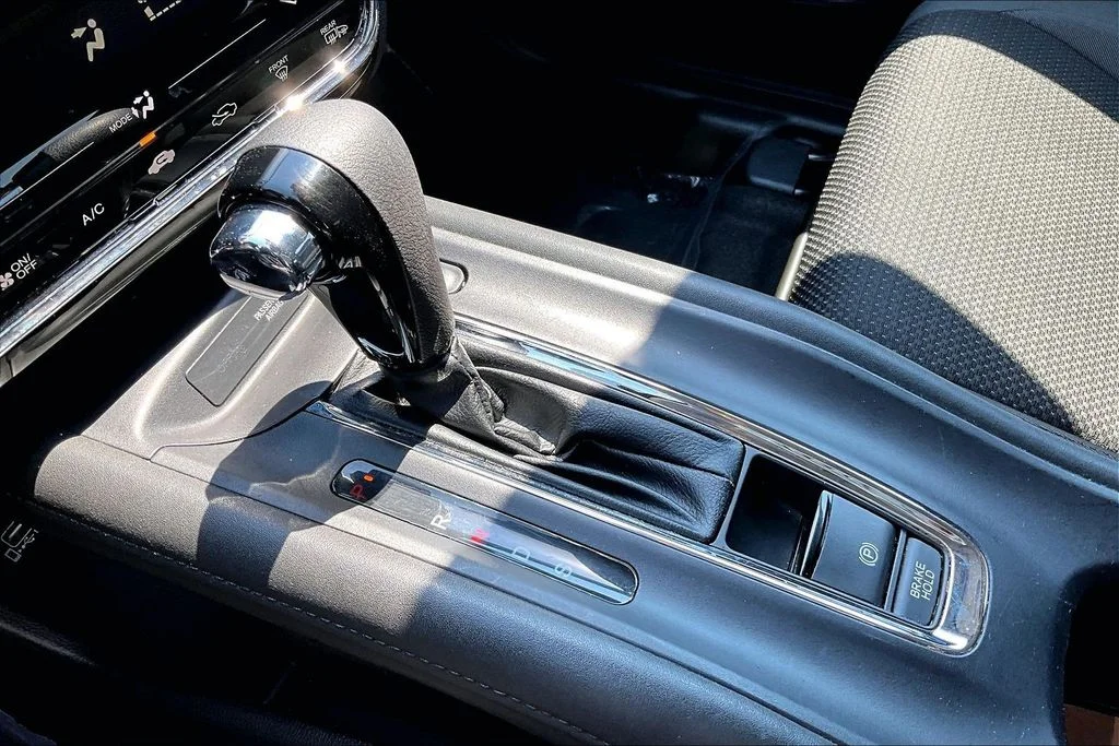 Used 2020  Honda EX image 17