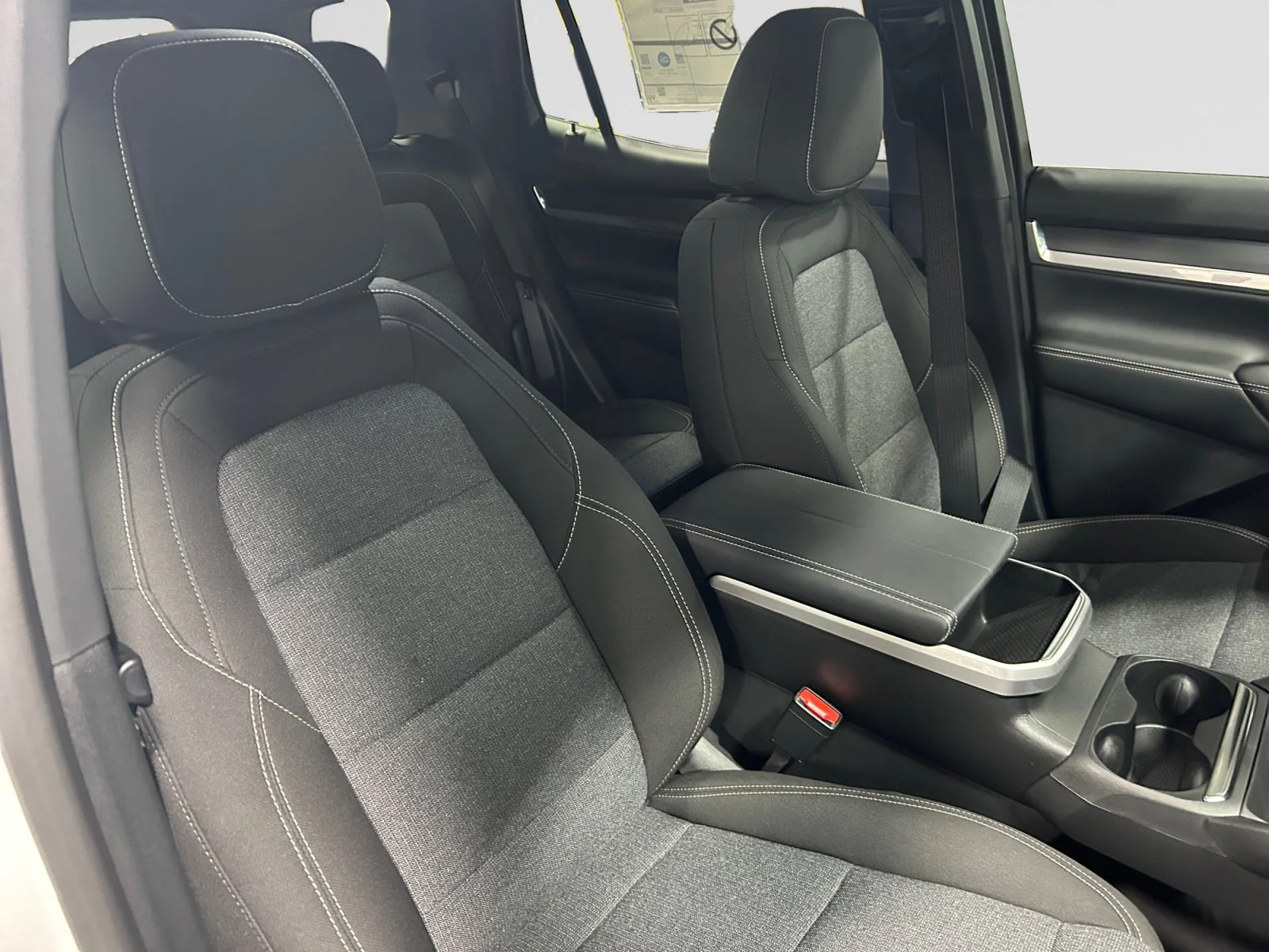 New 2027 Summit White GMC AWD Elevation image 11