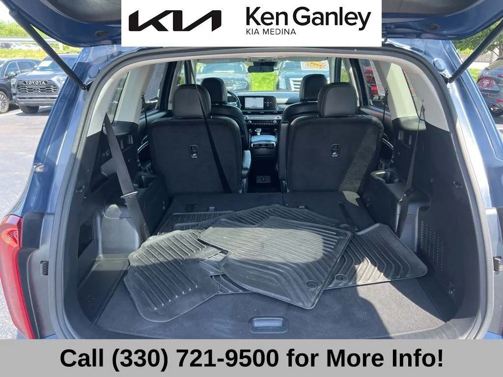 Used 2024 Black Kia S image 54
